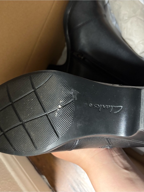 Clarks Collection Emily2 Belle Black Leather Ankle Boots Women’s Size 9 main image 5